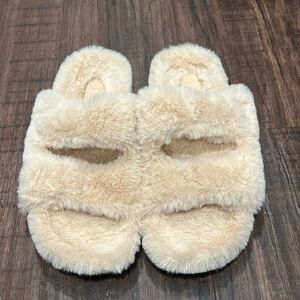 Zara Fuzzy Slippers/Slides, Size 6/36